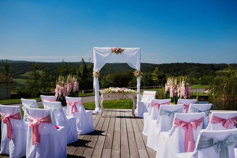 Hotel vinice Hnanice